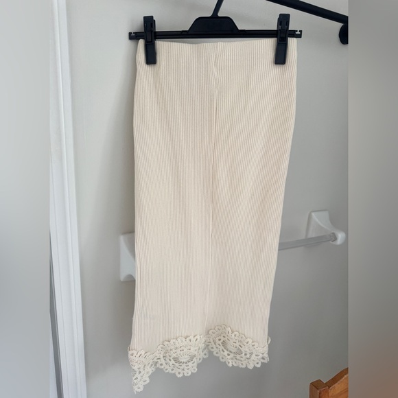 Zara Crochet Ribbed Skirt - Picture 5 of 9